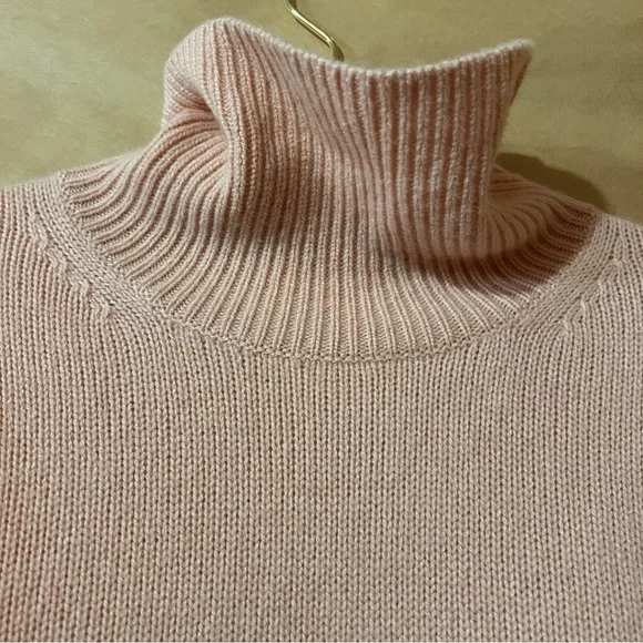 Aritzia | NWOT Wilfred Luxe Cashmere Jara Sweater Turtleneck Coral Blush Size XS - Picture 5 of 13